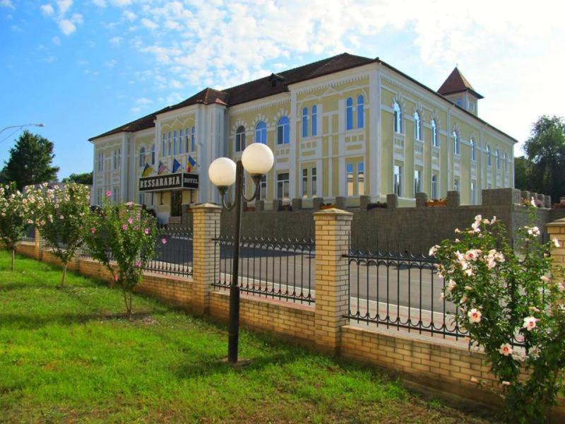 Отель Бессарабия 伊斯梅尔 外观 照片